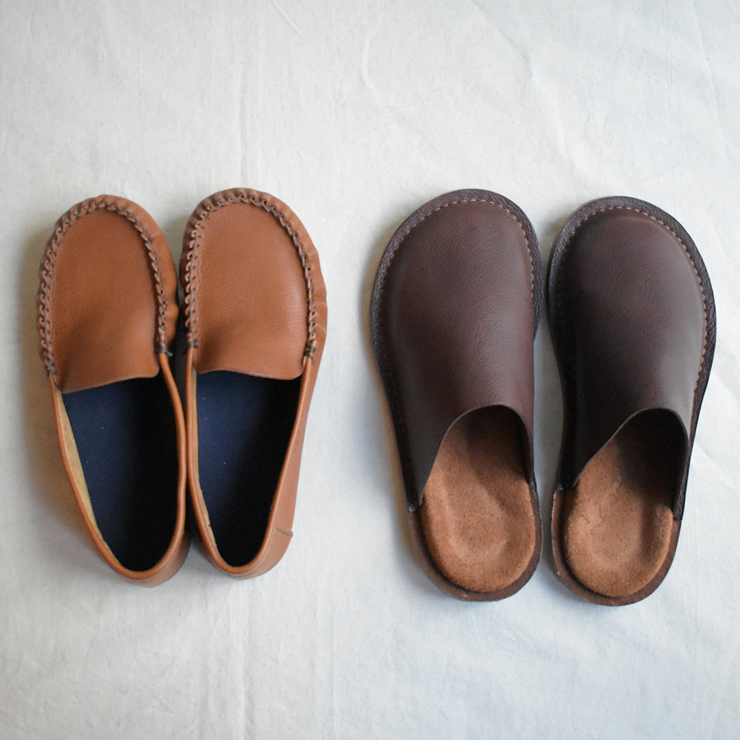 base worksのルームシューズ