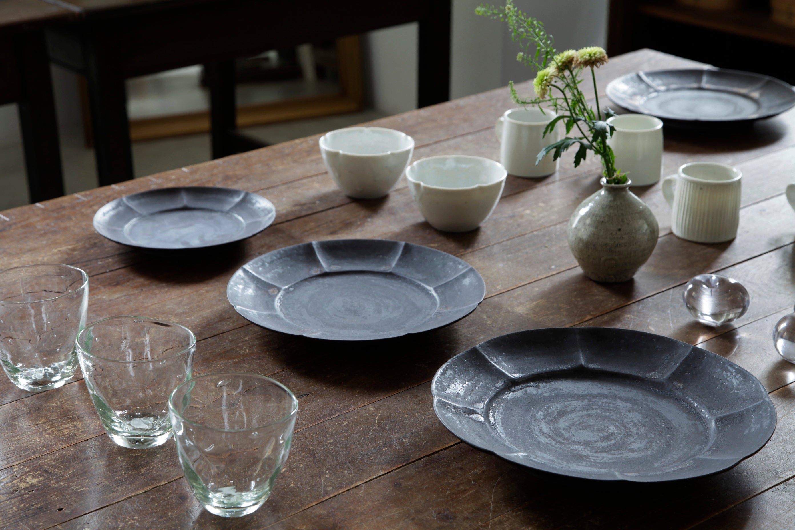 久野靖史さんの輪花皿