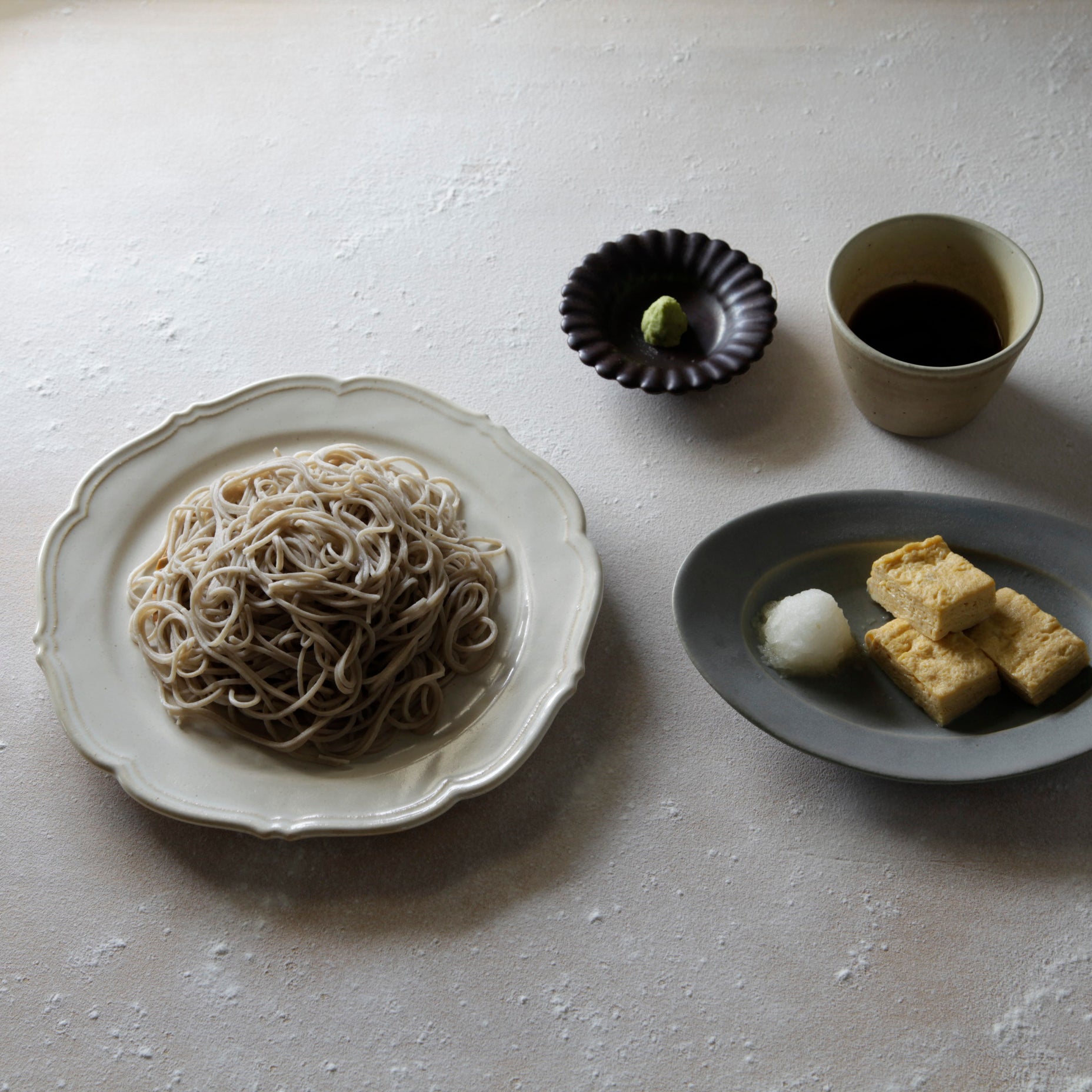 Awabi wareの器で、COVOJEANのお蕎麦を食べる会