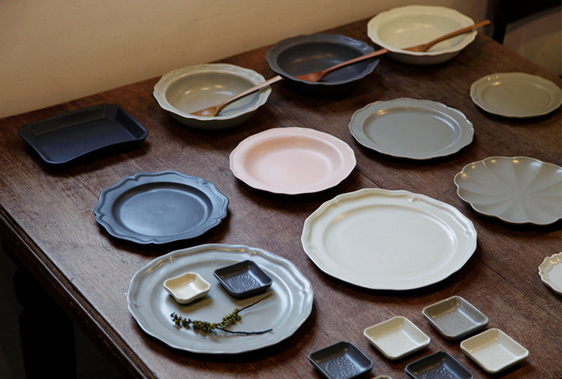 亀田文さんの色とりどりの器